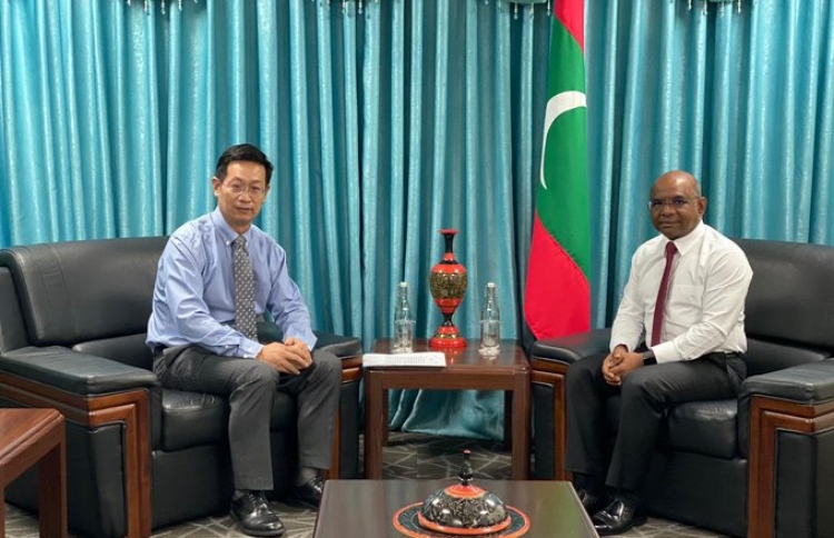 އެހީވަނީ ދެކޮޅުވެރިކުރުވާކަށް ނޫން: ޗައިނާ ސަފީރު