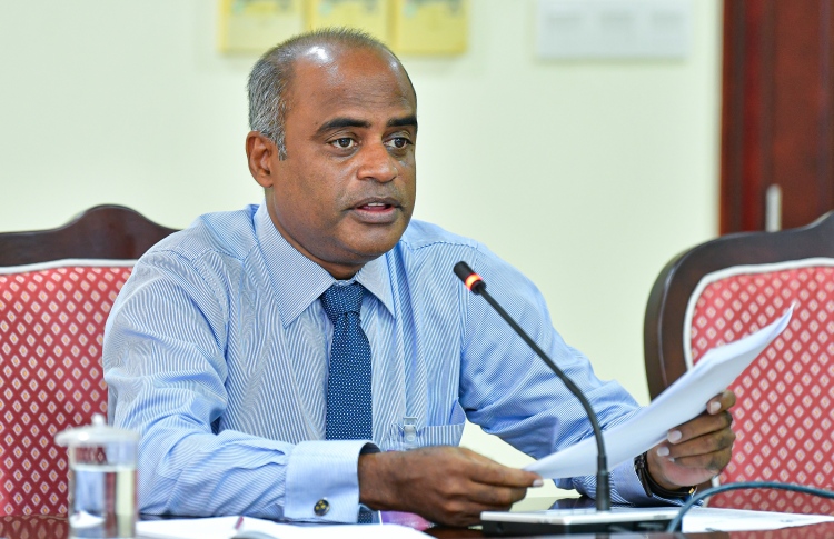 ޓާމިނަލް މައްސަލާގައި އާދިލް ހުރިހާ ކަމެއް ދިފާއުކޮށްފި