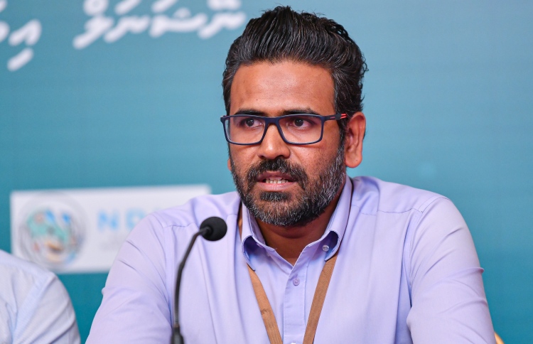 "ސިއްހީ ހިދުމަތްތެރިންނަށް އަދި ހަމަޖެހިލެވޭކަށް ނެތް"