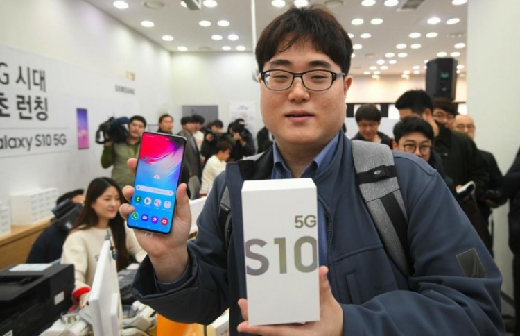 ސްމާޓްފޯނުގެ ވިޔަފާރި އަށް ބޮޑު ވެއްޓުމެއް