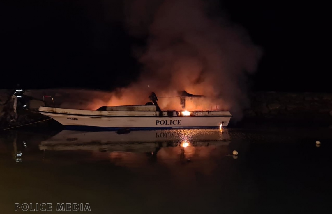 Police speedboat catches fire in Gan in Laamu atoll - The Edition