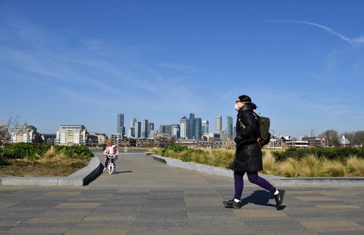 ކޮވިޑަށްޓަކައި 10،000 ޕައުންޑްގެ ޖޫރިމަނާއެއް