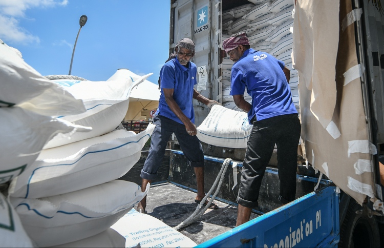 ފެކްޓަރީން ތަފާތު ބާވަތްތަކުގެ ފުށް އުފައްދާނެ: އަމްރު