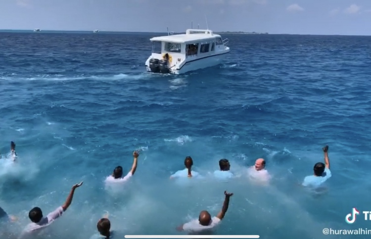 ސަރުކާރަށް މިކަން ކުރަން ކެރެން އެބަ ޖެހޭ!