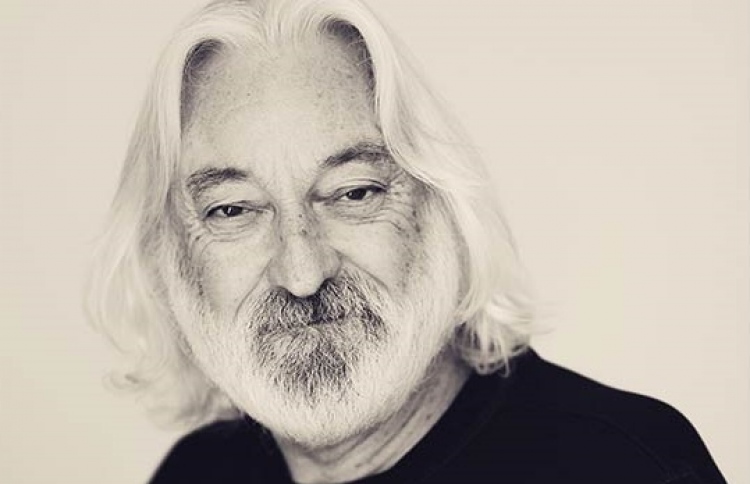 ކޮވިޑް-19 ޖެހި "ސްޓާ ވޯސް" ގެ ތަރިއަކު މަރުވެއްޖެ