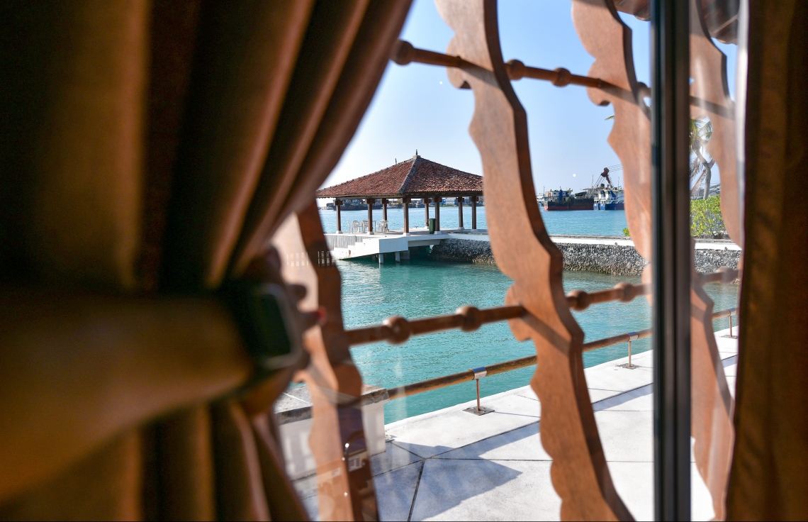 މާލެ- އޭޕްރިލް 2، 2020: ކޮވިޑް-19 އަށް ޕޮޒިޓިވްވާ މީހުންގެ ތެރެއިން ހައި ރިސްކު މީހުންނަށް ފަރުވާދިނުމަށް އަލުން މަރާމާތުކުރި، ފަރުކޮޅުފުށި އައިސޮލޭޝަން ފެސިލިޓީ --.ފޮޓޯ: ނިޝާން އަލީ/މިހާރު