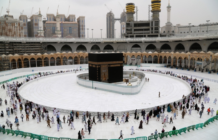 މައްކާ އާއި މަދީނާގައި 24 ގަޑިއިރު ކާފިއު ހިންގައިފި