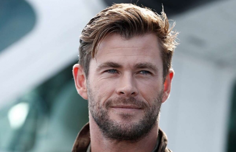 ކްރިސްގެ "އެކްސްޓްރެކްޝަން" ގެ ޓްރެއިލާ ދައްކާލައިފި