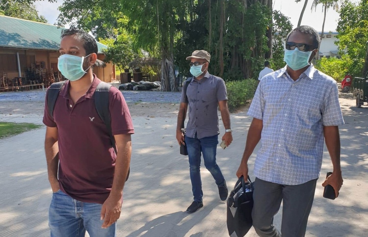 ޓެގުން ނިންމީ ކުރެއްދުއަށް ދިޔަ ވަކީލުން ޓެސްޓުނުކުރަން