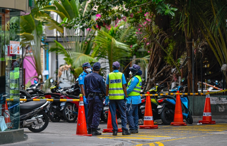 އުސޫލާހިލާފަށް ކާރު ނައްތާލުމުން ބަދަލަށް 250،000