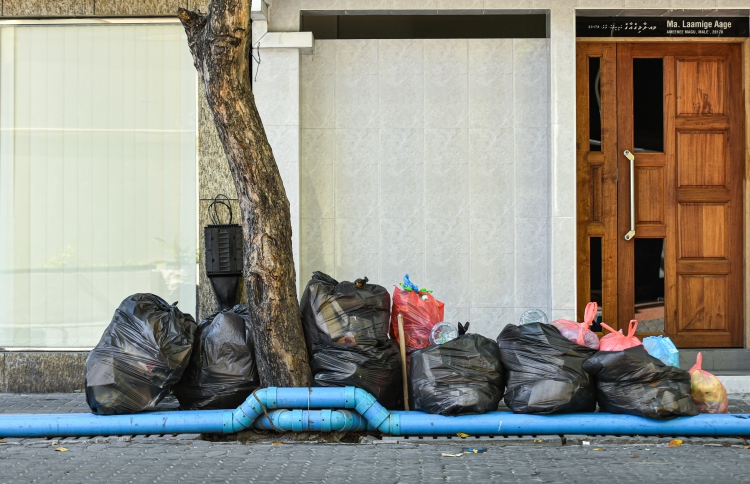 ކުނި ދެން ހުންނާނީ މަގުމަތީގައިބާ؟