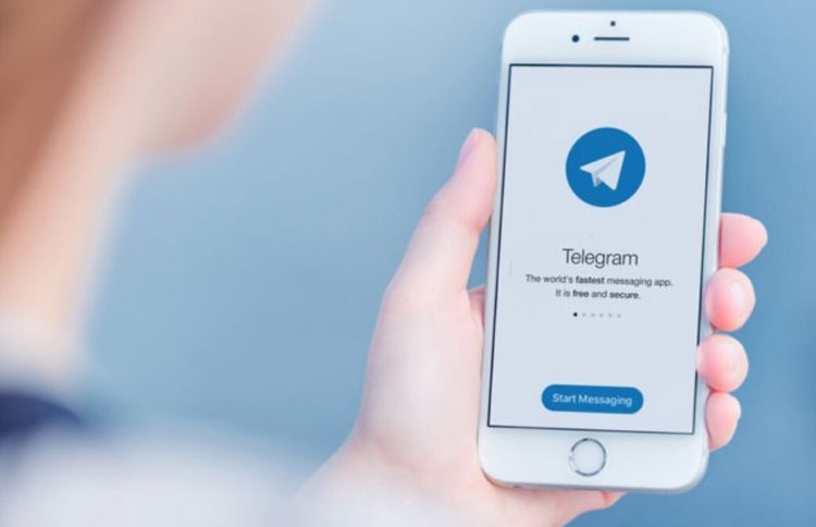 ނޮޓިފިކޭޝަނަކާ ހެދި އައިފޯން ކްރޭޝްވަނީ