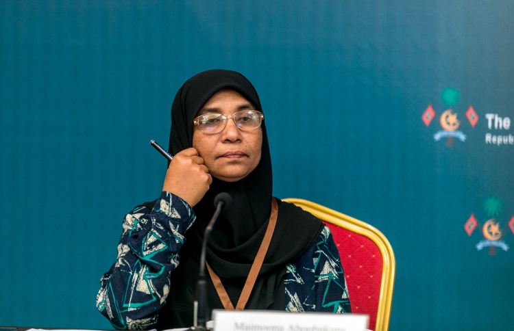 ރަށްރަށުން ހަރުކަށިކޮށް އަމަލު އެބަކުރޭ: މައިމޫނާ