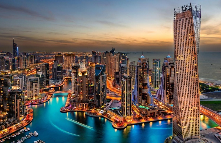 ޓޫރިސްޓުންނަށް ދުބާއީ ޖުލައި މަހު ހުޅުވާލަނީ