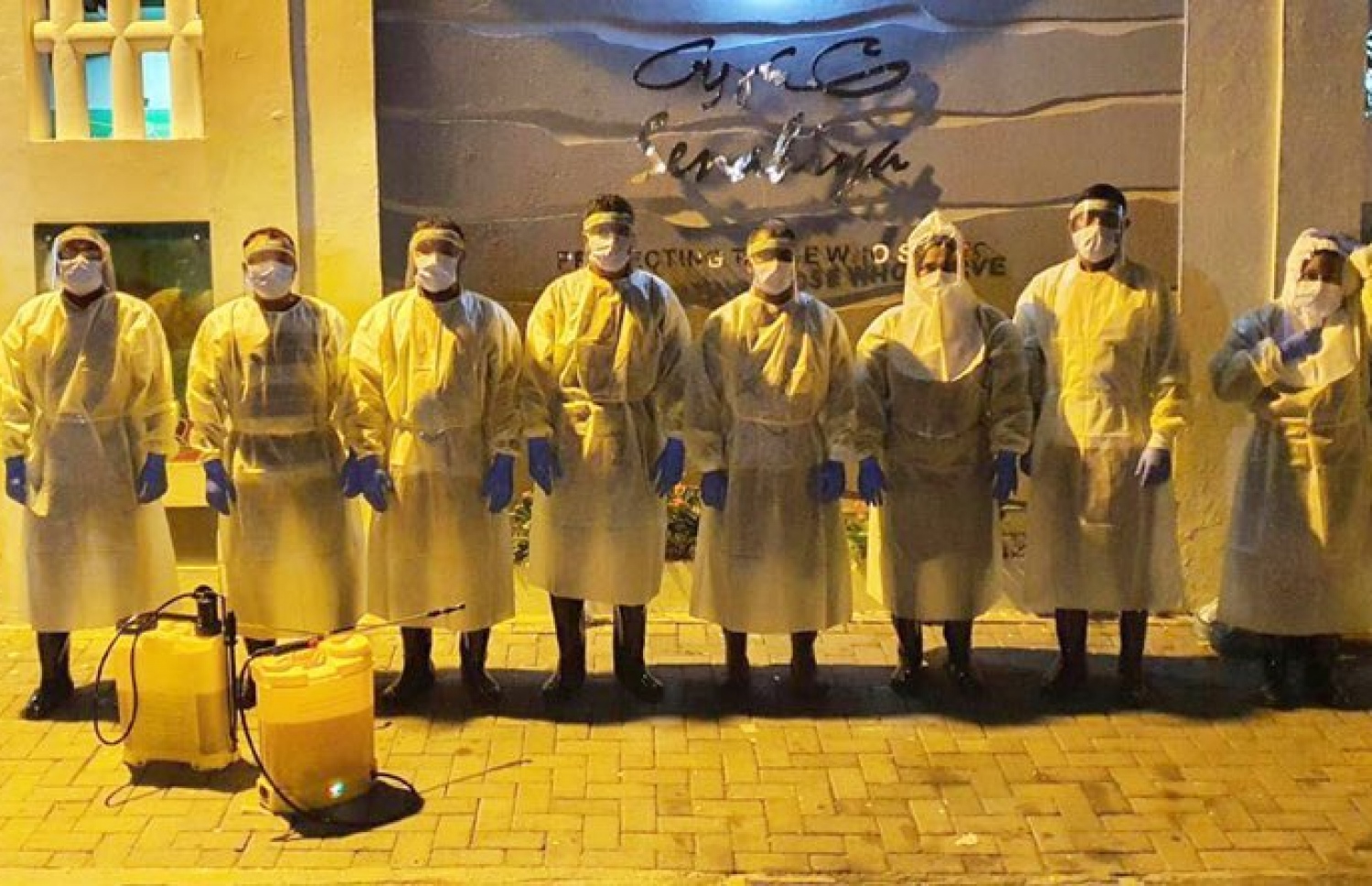 ކޮވިޑް-19އިގައި މަރުވި ފުރަތަމަ މީހާ ހިނަވައި ވަޅުލުމުގައި ބައިވެރިވި އެމްއެންޑީއެފްގެ މީހުން: މިއީ ހިތްދަތި، އުނދަގޫ ތަޖުރިބާއެއް