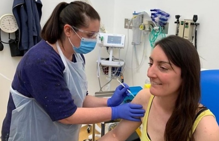 ވެކްސިންގެ ޓެސްޓްތަކުގެ ނަތީޖާ ލިބޭވަރުވާނީ އަންނަ މަހު