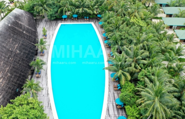 ކެނަރީފް ރިސޯޓް ހުސްއަތާ، ތިން މަހުން ބޮޑު ގެއްލުމެއް