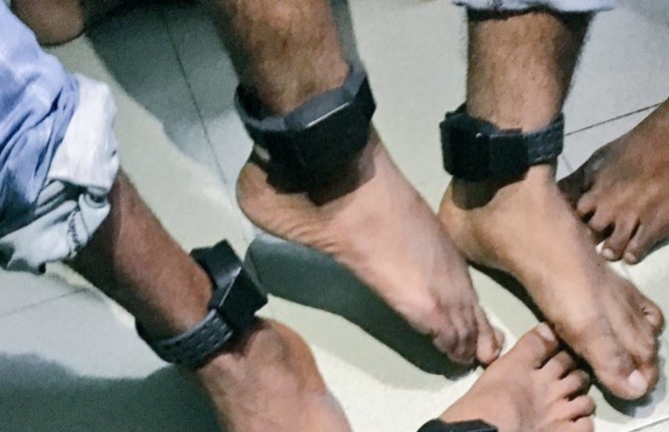 ހަރުކަށި ފިކުރުގެ 8މީހެއްގެ ފައިގައި ޓެގް އަޅުވަނީ