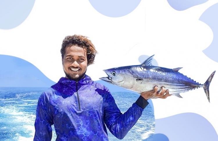 ސަފާރީއެއް ސަލާމަތްކުރަނިކޮށް ސާޖިންގެ ފައި ބިނދިއްޖެ