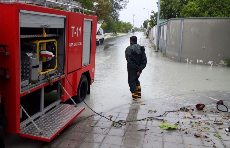 އައްޑޫގެ ވިއްސާރައާ ގުޅިގެން ސިފައިން، ފުލުހުންގެ އެހީ