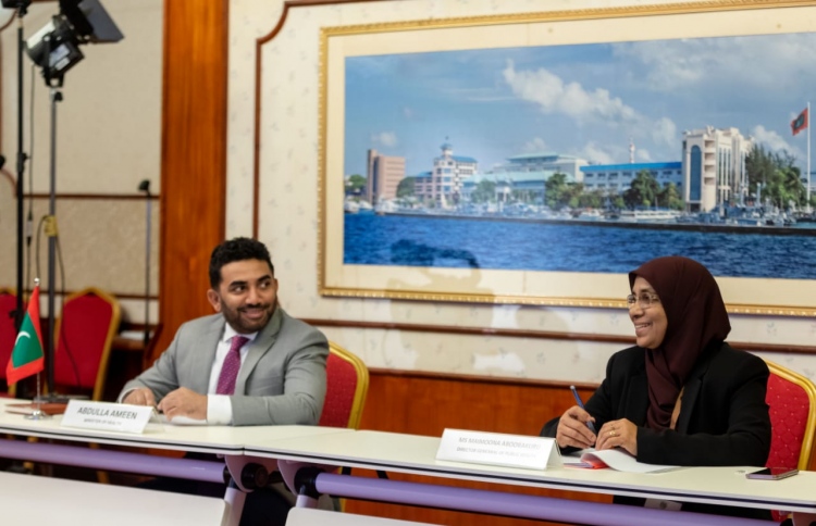 "އެހީތެރިވާނެ ނިޒާމެއް ކޮމަންވެލްތުން ގާއިމްކުރަންޖެހޭ"