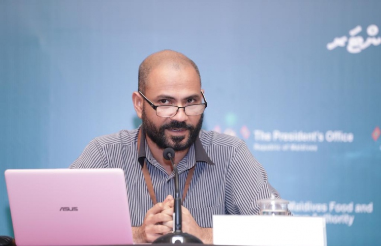 ނިއު ނޯމަލްގައި ދެތިން މަހު އުޅެން ޖެހިދާނެ: އަފްޒަލް