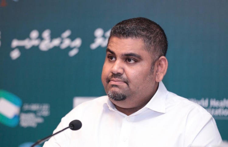 ސިޔާސީ މީހުންނާ ވިސްނުމުގެ ތަފާތެއް އުޅޭ: މަބްރޫކް