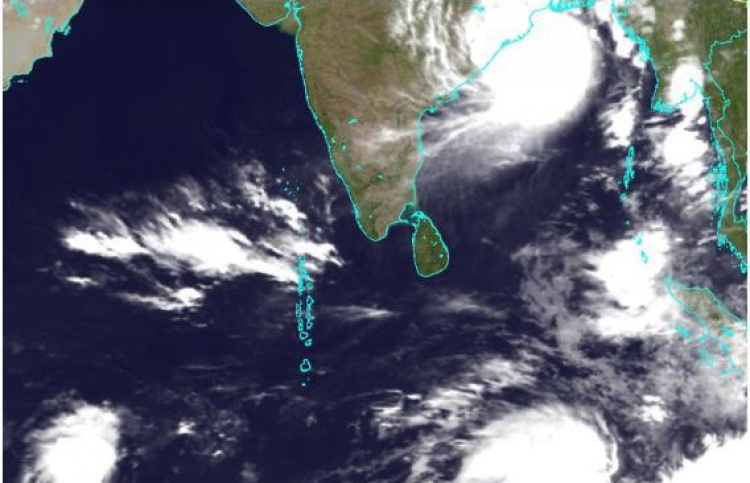 ތޫފާނު އަމްޕަންގެ އަސަރެއް ދެން ރާއްޖެއަކަށް ނުކުރާނެ