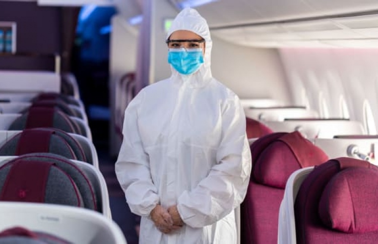 ގަތަރު އެއާވޭސްގެ ކްރޫއިން ހޭޒްމަޓް ސޫޓުގައި