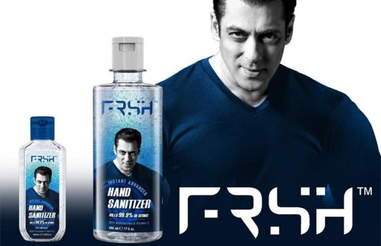 ސަލްމާންގެ އީދު ހަދިޔާ އަކީ އަމިއްލަ ސެނިޓައިޒާއެއް