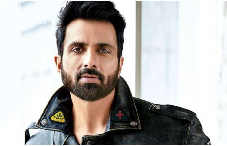 ބަންދުވެފައި ތިބި މީހުން އުފުލައިދީ ސޯނޫ ލޯބި ހޯދައިފި