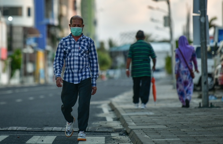 ދުވަސްވީ މީހުންނާއެކީ އެހެން މީހުން ބޭރަށްނުދާން އެދެފި