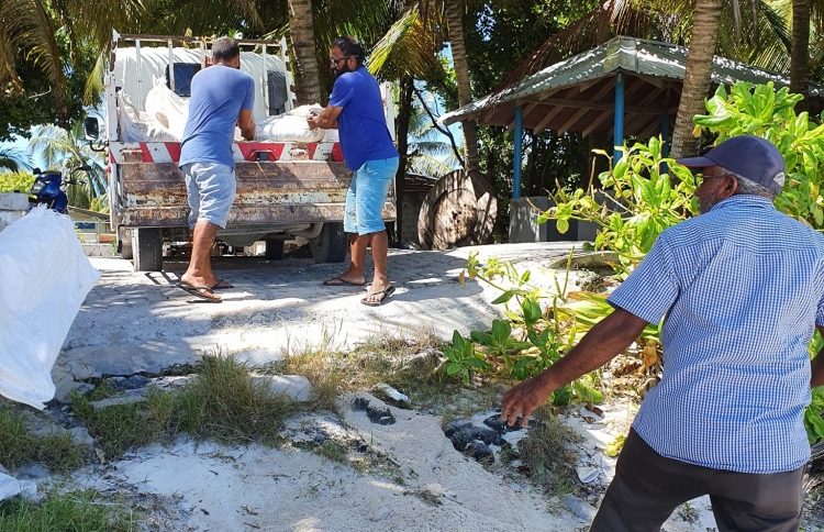 ފުވައްމުލަކު ގޮނޑުދޮށުން ވެލި ނަގާ މައްސަލަ ބޮޑުވެއްޖެ