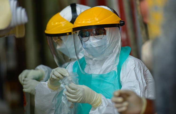 އާ ވޭރިއަންޓުތޯ ބަލަން ބައެއް ސާމްޕަލްތައް ބޭރަށް