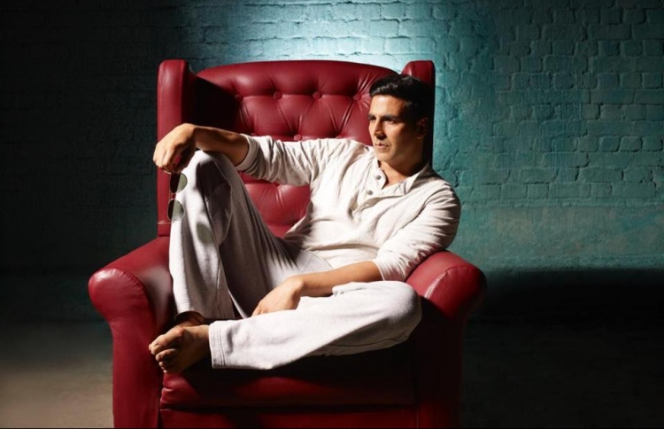 ފޯބްސްގެ އެންމެ ބޮޑު އާމްދަނީ ލިސްޓްގައި އަކްޝޭ