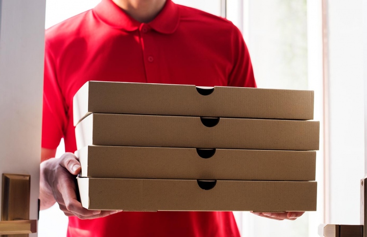 އޯޑަރު ނުކުރިޔަސް ޕިއްޒާ ލިބޭތާ 10 އަހަރު