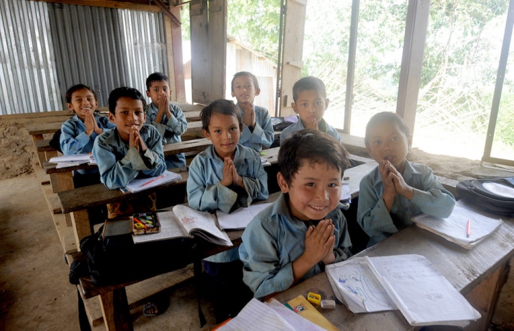 ނޭޕާލްގައި މެންޑަރިން ކިޔަވައިދޭން ޗައިނާ ޓީޗަރުން ހިލޭ