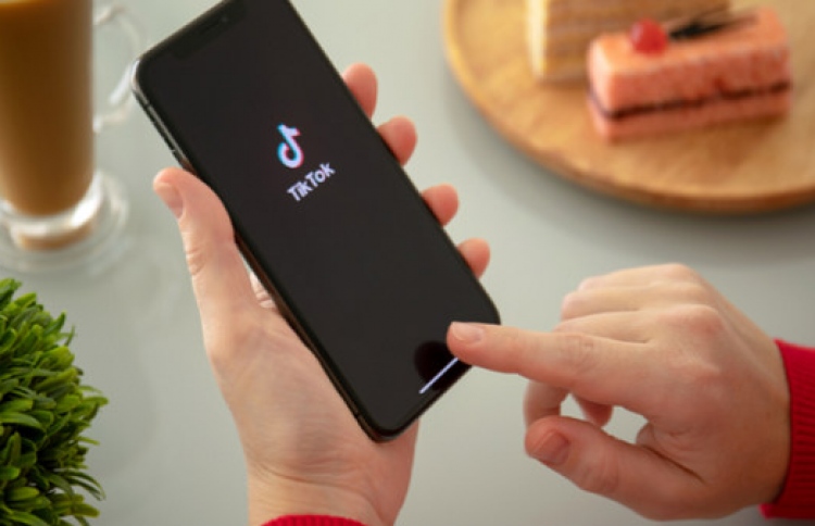 ކެއުމުގެ ނުރަނގަޅު އާދަ ޓިކްޓޮކުން ޕްރޮމޯޓްކުރޭ