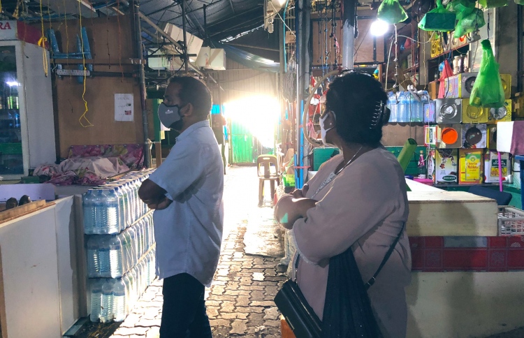 ލޯކަލް މާރުކޭޓު ހުޅުވަން ތައްޔާރުވަނީ