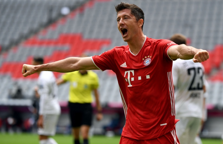 މުލާގެ ރެކޯޑު މުގުރާލުމަކީ ލެވަންޑޯސްކީގެ އަމާޒެއް