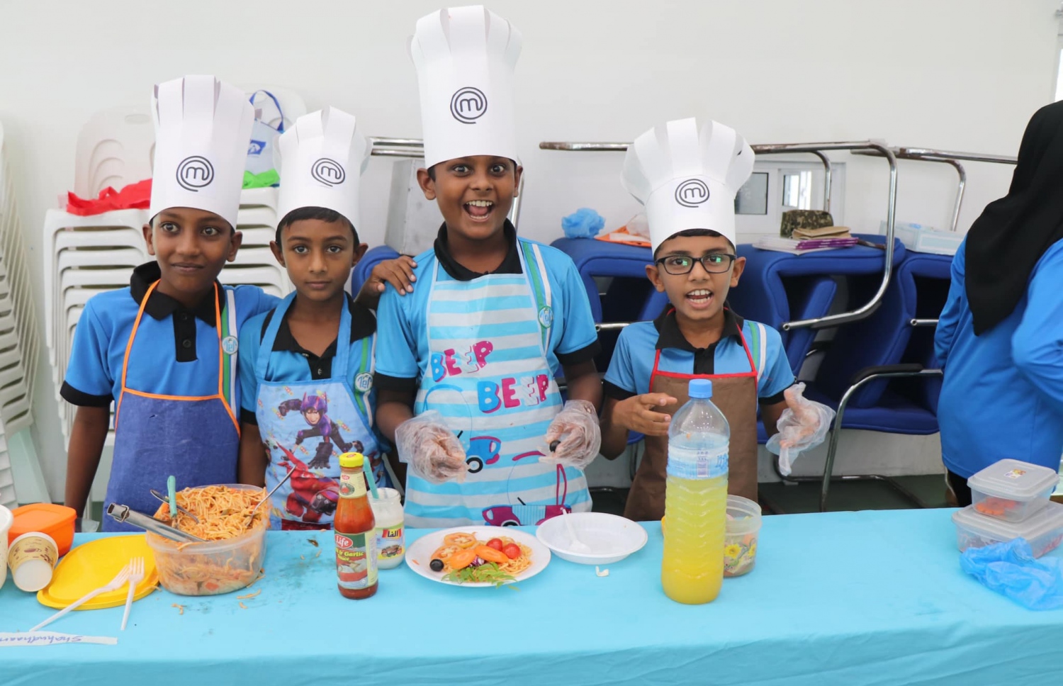 ރ. އަތޮޅު ތައުލީމީ މަރުކަޒުގެ ދަރިވަރުންތަކެއް: މިހާރު އެކި ކަންކަން ދަސްކުރަން ޖެހިފައި މި އޮތީ ގޭތެރޭގައި