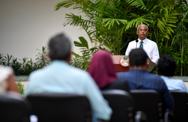 އިނާމުގެ މައްސަލަ ބޮޑުވެފައި ވަނިކޮށް ރައީސަށް ސިޓީއެއް