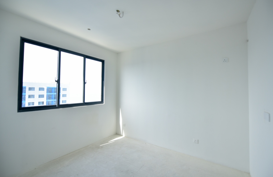 މާލެ: ޖޫން 24، 2020: ހިޔާ ފްލެޓުތައް މީޑިއާ އަށް ދައްކާލުން: ފްލެޓުތަކުގެ މަސައްކަތް 90 ޕަސެންޓް ވަނީ ނިމިފައި، މި އަހަރު ފަހުކޮޅު ފްލެޓުގެ ހައްގުވެރިންނަށް ފްލެޓުތައް ހަވާލުކުރެވޭނެ ކަމަށް އެޗްޑިސީން ބުނޭ. ކޮމާޝަލް ކަންތައްތަކަށް ގްރައުންޑް ފްލޯ ހާއްސަކުރުމުން 7،000 ފްލެޓްގެ އަދަދު މިހާރު ވަނީ 6،720 އަށް މަދުވެފައި.-- ފޮޓޯތައް: އަހުމަދު އަވްޝަން އިލްޔާސް /މިހާރު