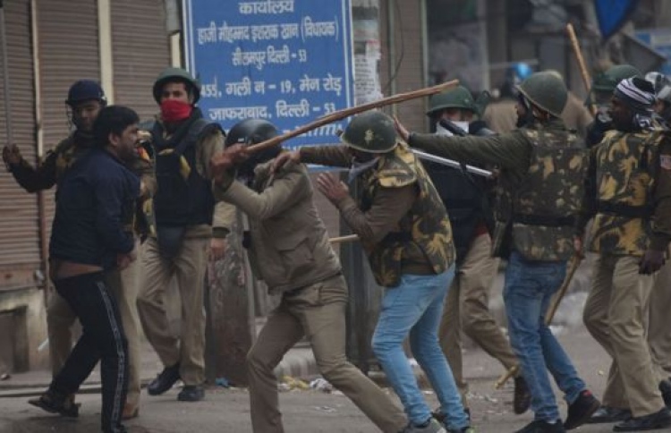 އިންޑިއާ: ދެބަފައިން މަރުވުމުން ފުލުހުންނަށް ނުރުހުން