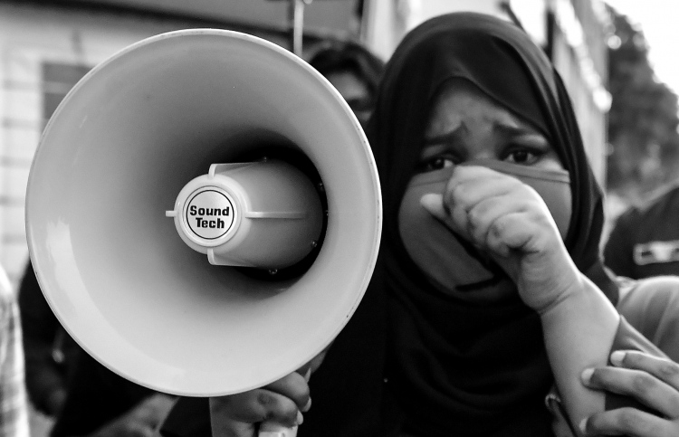 ވަރިހަމަކޮށްލައިގެން ތިއްބައި ހައްދުފަހަނާޅައިދަނީ!