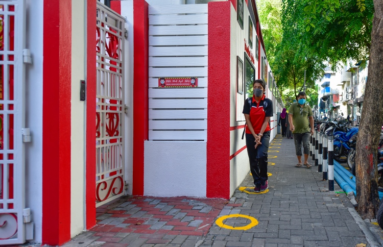ދަރިވަރުން އުފަލުން، އެކަމަކު ނިއު ނޯމަލް އުނދަގޫ!
