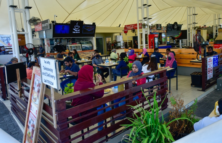 ހަމަ ސުވާލެއް: މި ފެންނަނީ މާ ބޮޑު ދޫވުމެއް ނޫންތަ؟