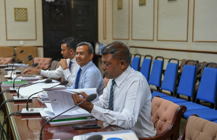 މައްސަލައިގެ ތަހުގީގަށް ރިޒާ ފުލުހަށް ހާޒިރުކޮށްފި