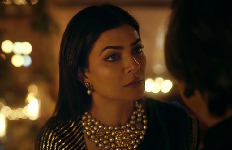 "އާރިއާ" ގެ މަންޒަރެއްގައި ސުޝްމިތާ.