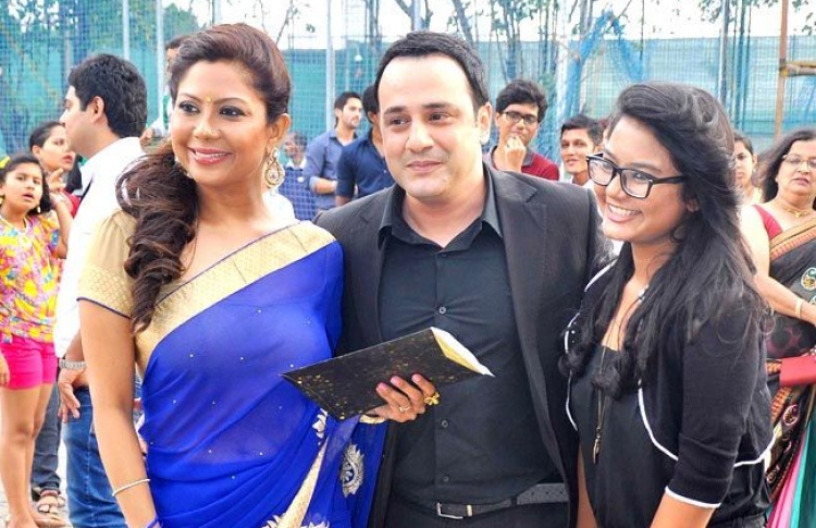 މަނިނީ އާއި މިހިރް ދަރިފުޅާ އެކު.